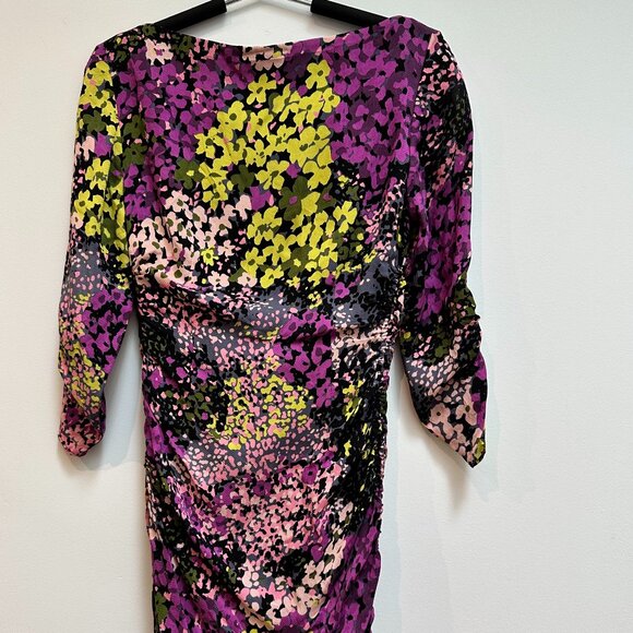 Shoshanna Chic Floral Ruched Dress in Size 2 / Very Good Condition - Picture 8 of 10